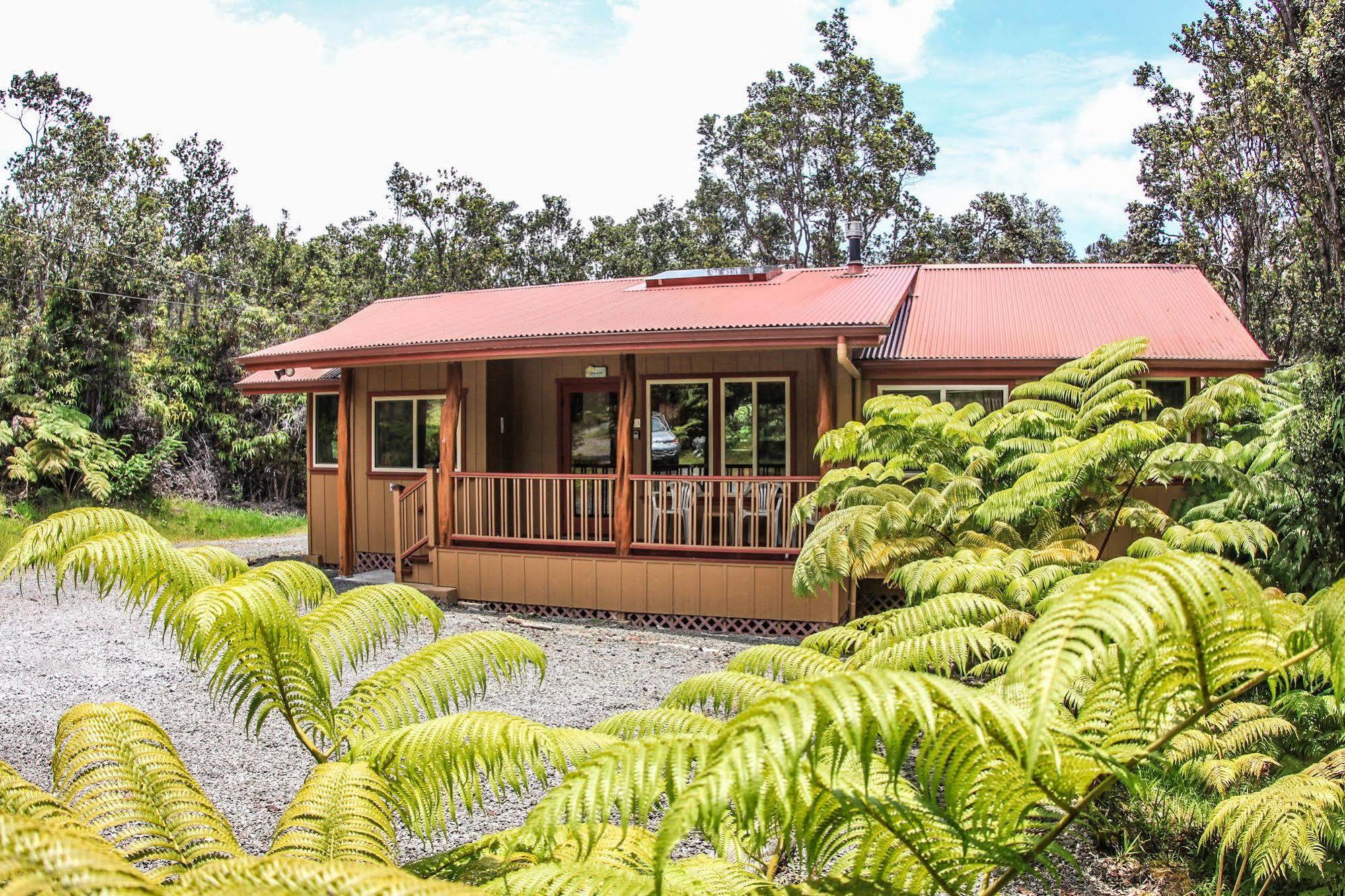 Aolani Hale Villa Volcano Exterior photo